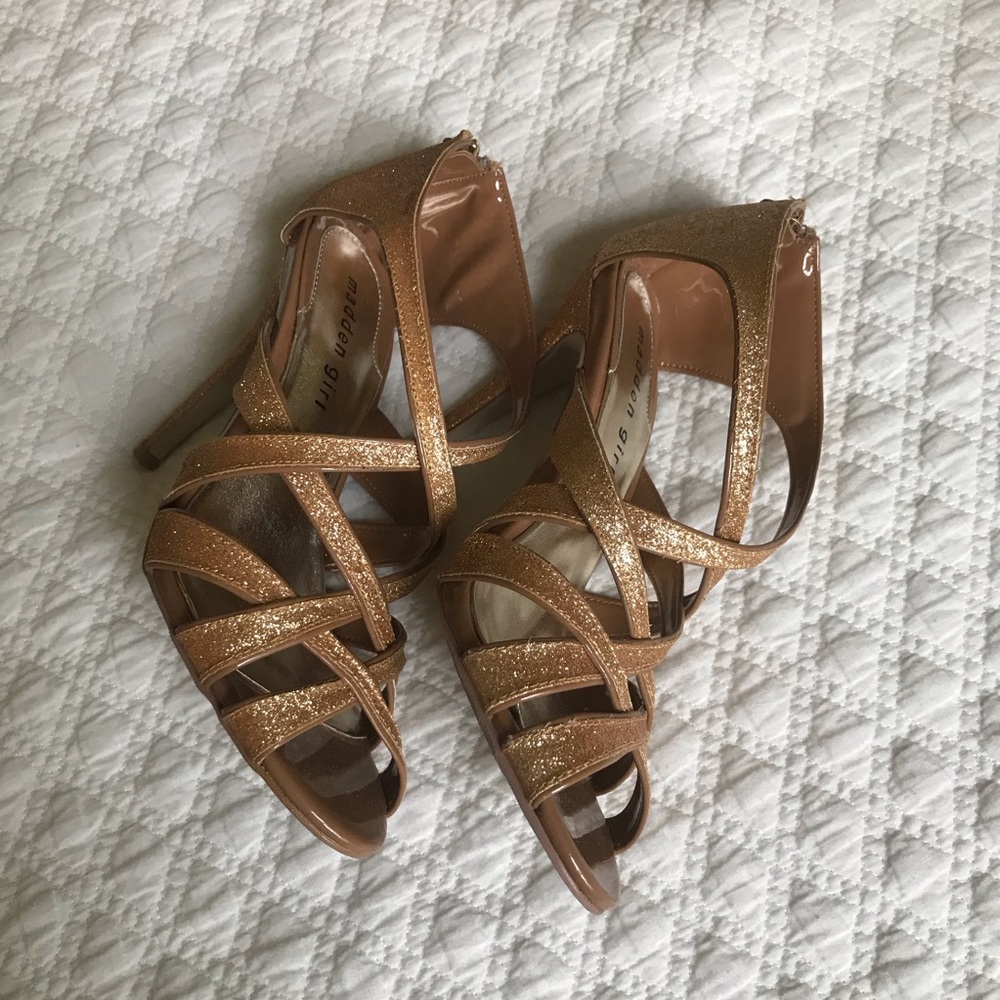 Madden Girl size 7.5 Digitt gold glitter heels